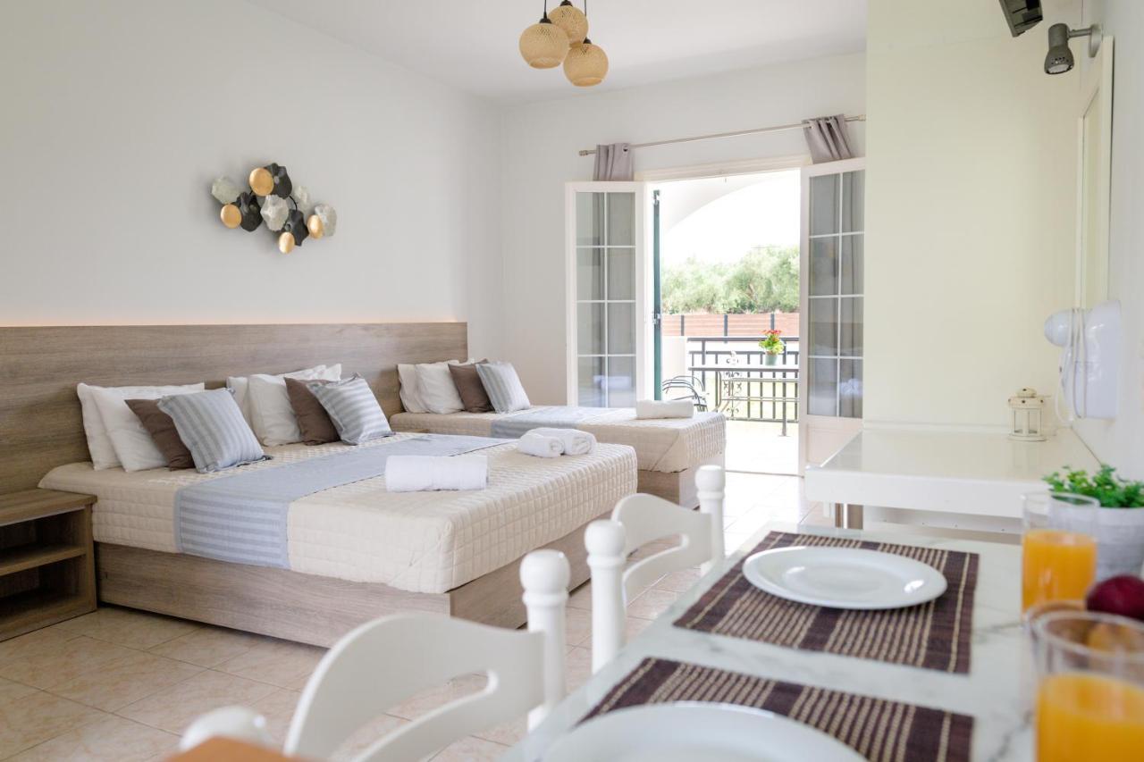 אליקס Tropical Apartments מראה חיצוני תמונה