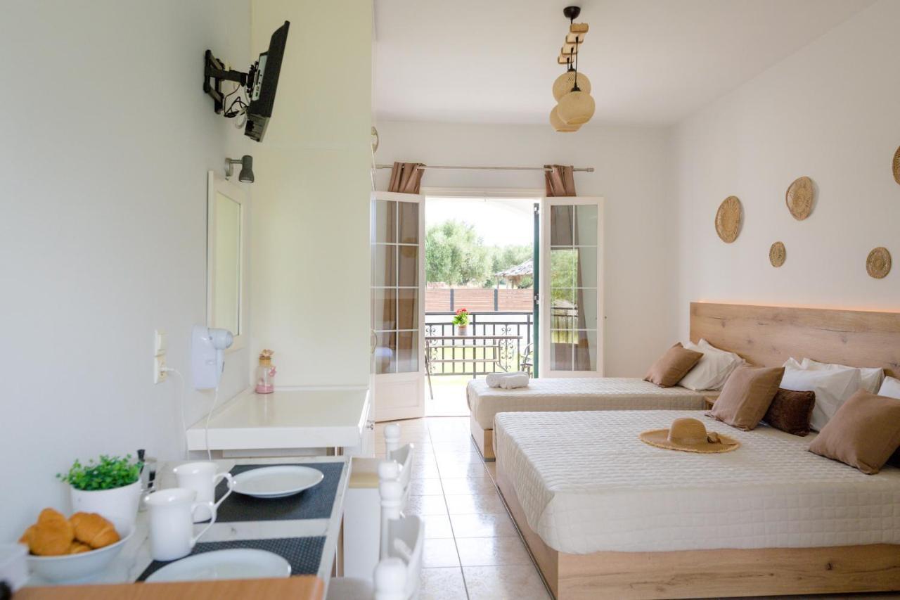 אליקס Tropical Apartments מראה חיצוני תמונה